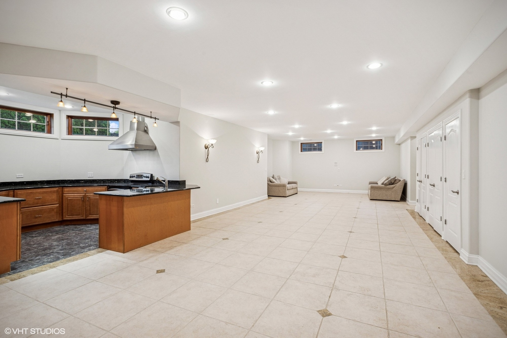 Gallery Image 38