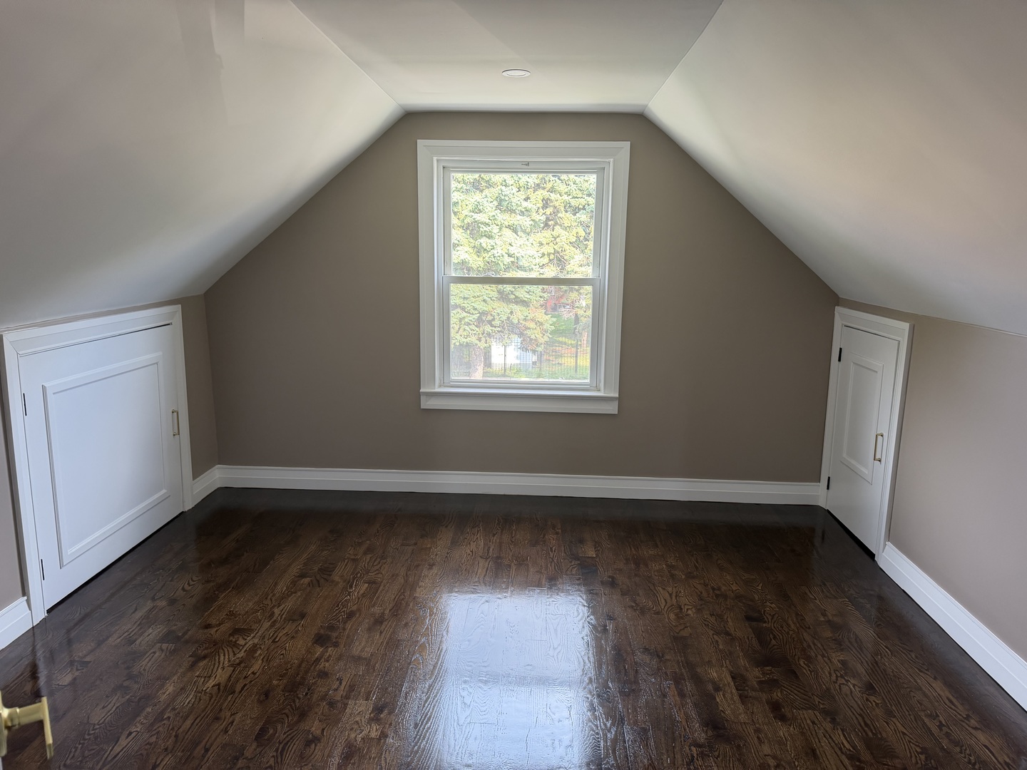 Gallery Image 18