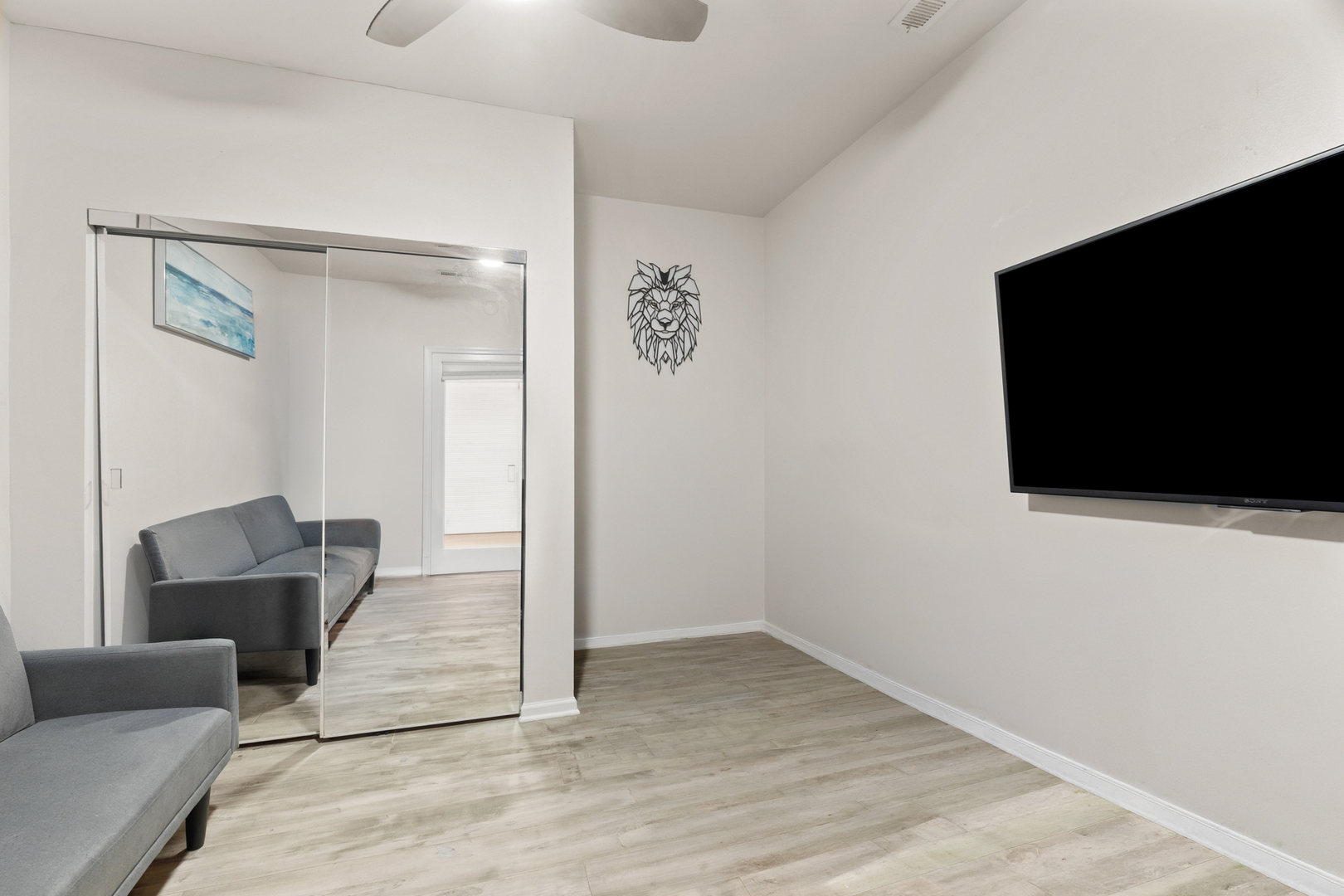 Gallery Image 15