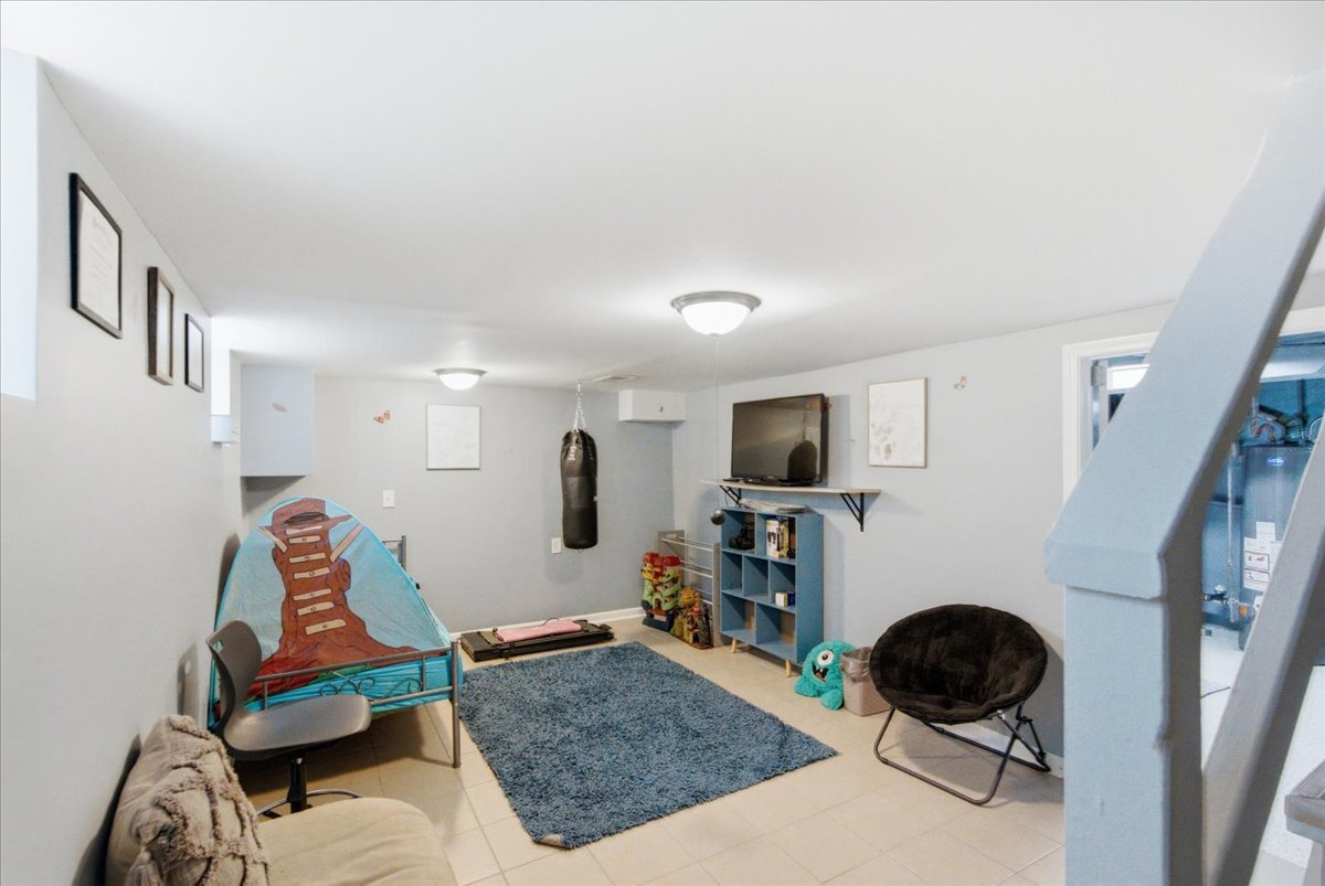 Gallery Image 15