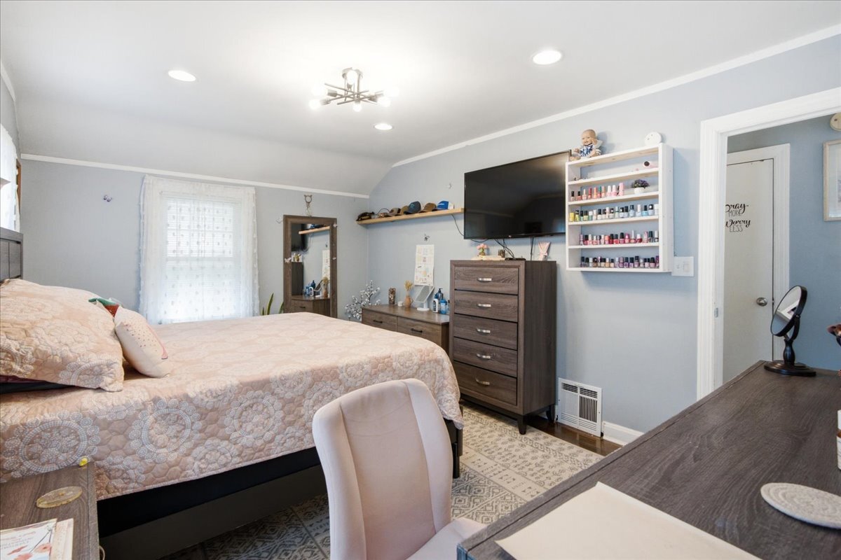 Gallery Image 12