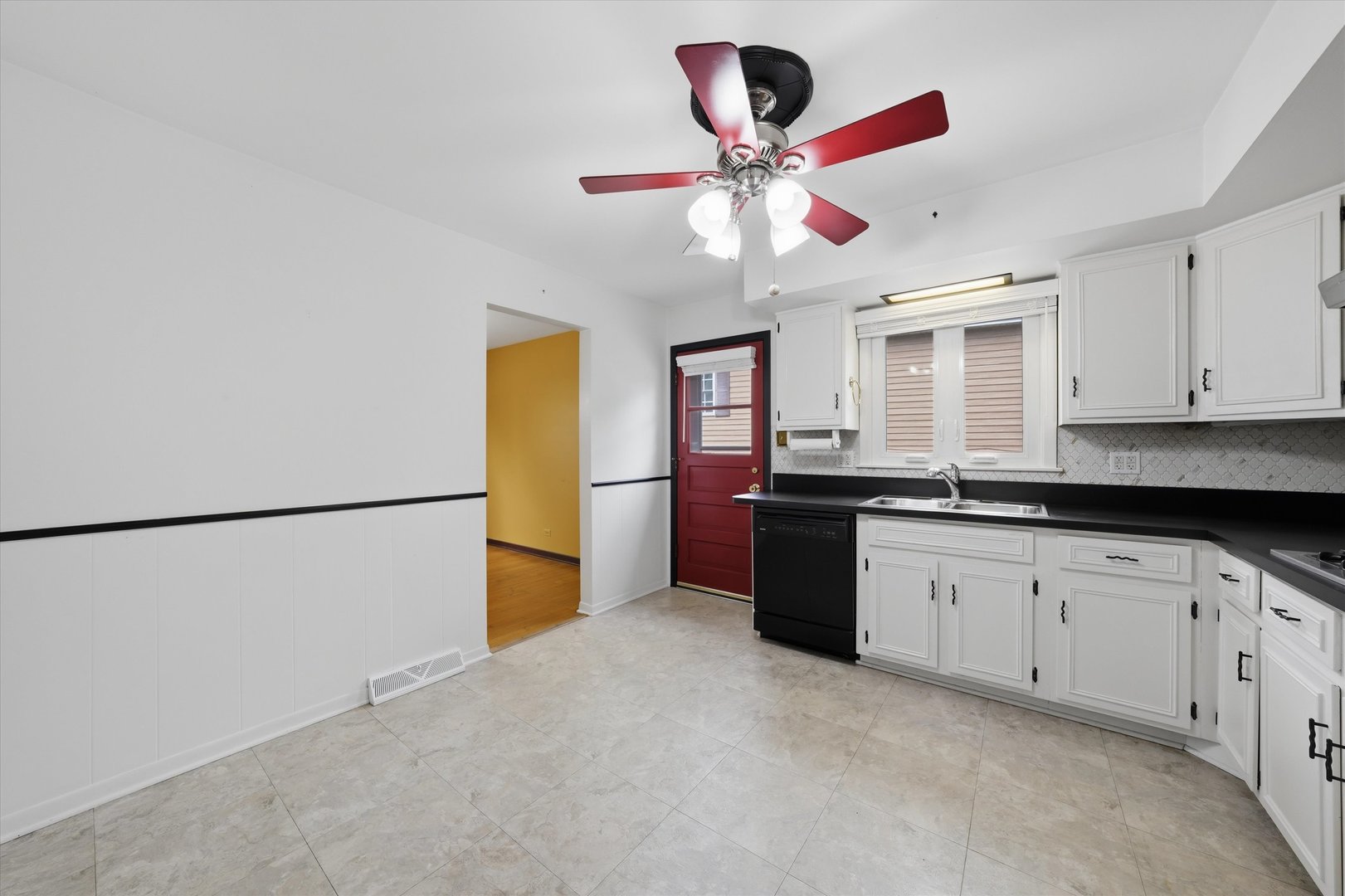 Gallery Image 13