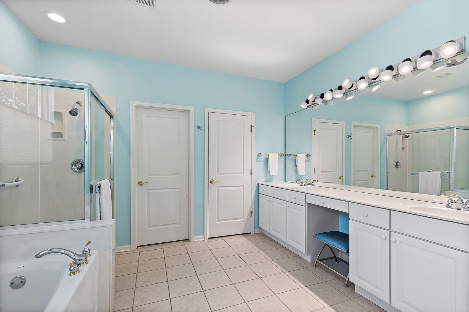 Gallery Image 12